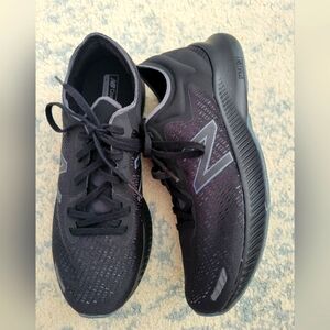 New Balance Dynasoft Pesu Running Shoes size 9.5 W or 8 M